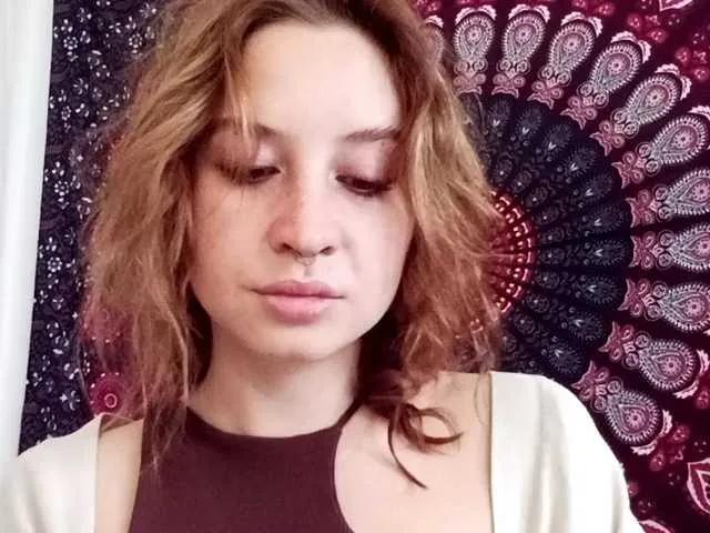 AdalynGlow on BongaCams 