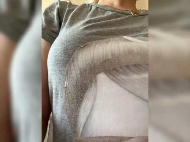 Offline AlisaKisa555 on BongaCams