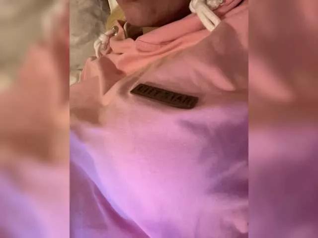 Offline AlisaKisa555 on BongaCams