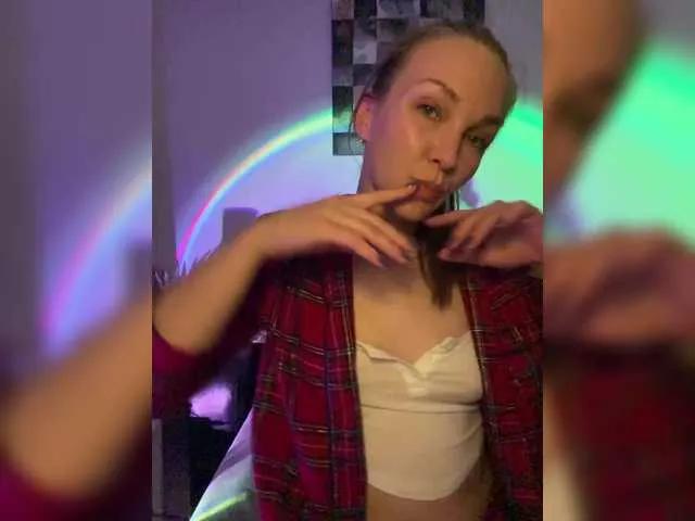 Offline Alisasqrl on BongaCams