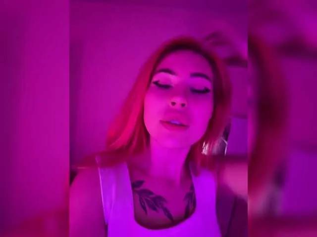 Offline Alismoon66 on BongaCams