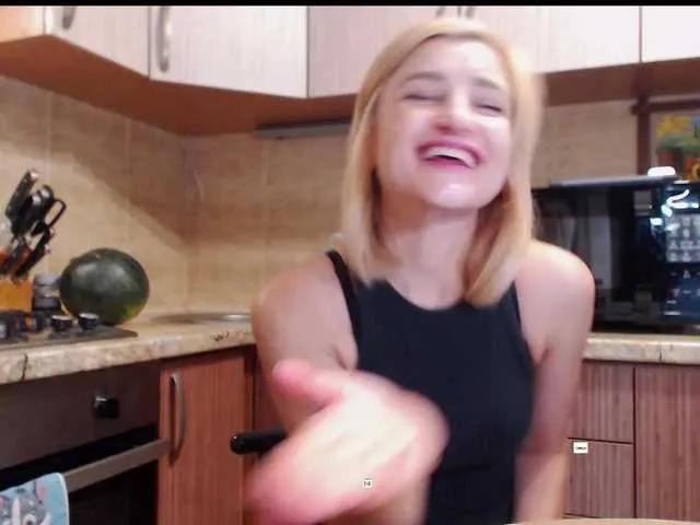 Offline alya555 on BongaCams