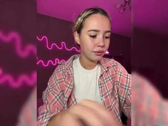 Offline AmyGlad on BongaCams