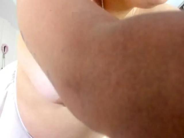 Offline anawatson on BongaCams