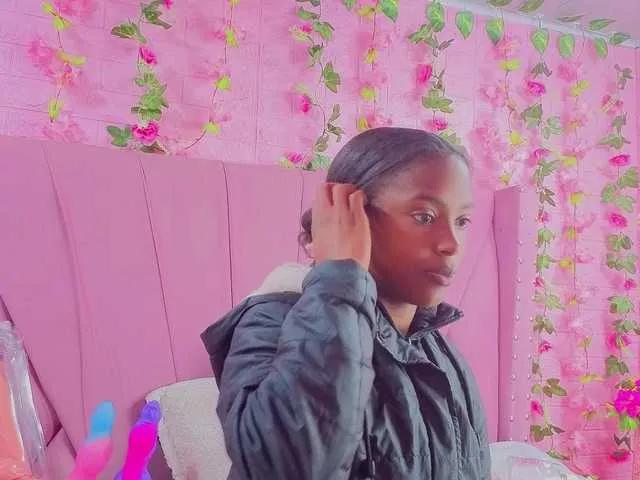 Offline AngeyaPetite on BongaCams