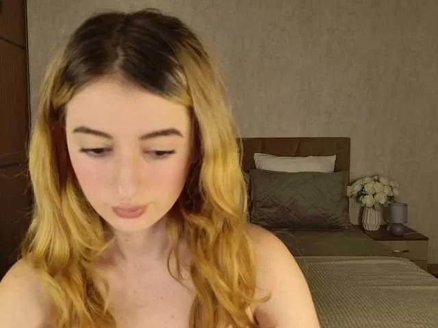 Offline AnoraMelody on BongaCams