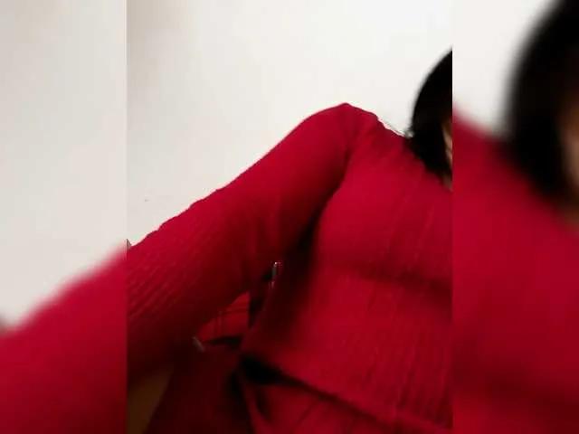 Offline Asmonah on BongaCams