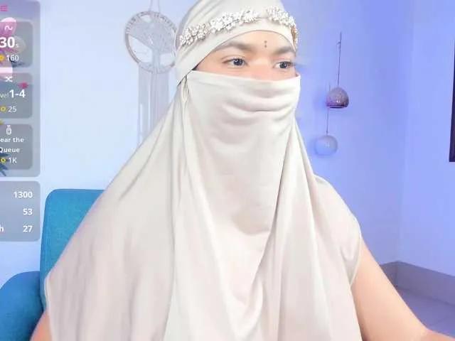 Freechat Aura-cuutee on BongaCams