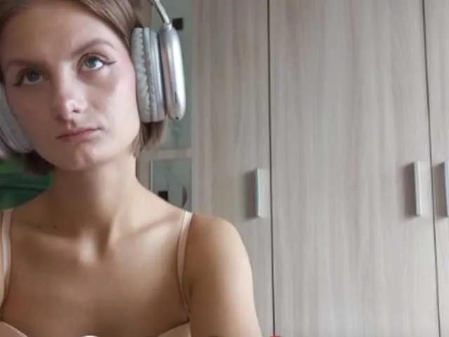AuroraRow on BongaCams
