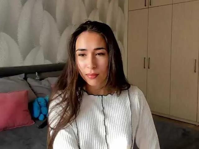 Offline Bambiiiii on BongaCams