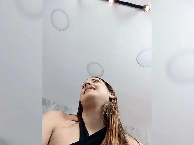 Offline BellaSaint on BongaCams