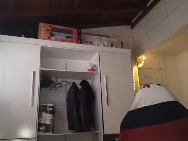 Bombonzin on BongaCams 