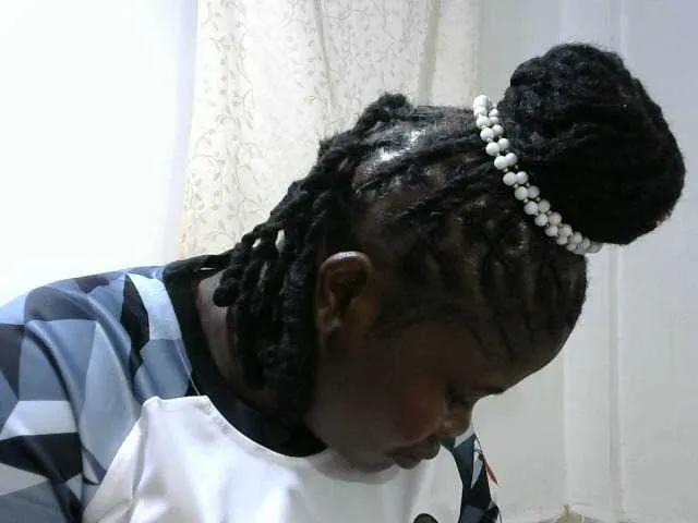 Bubblybooty on BongaCams