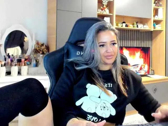 Offline Claire95sm on BongaCams