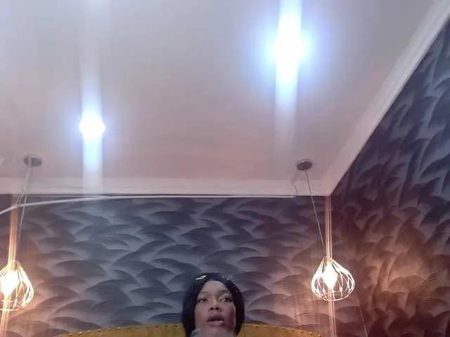 Freechat CrystalBrooke3x on BongaCams