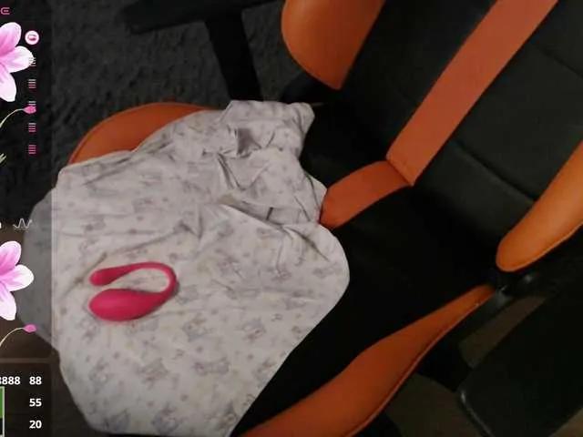 BongaCams crystalyss is Freechat crystalyss —  My goals:
To create a cozy space where you can relax and feel special.
To delight you with my performances and become your favorite girl here!