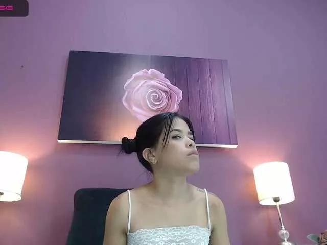 Offline DannaFox on BongaCams