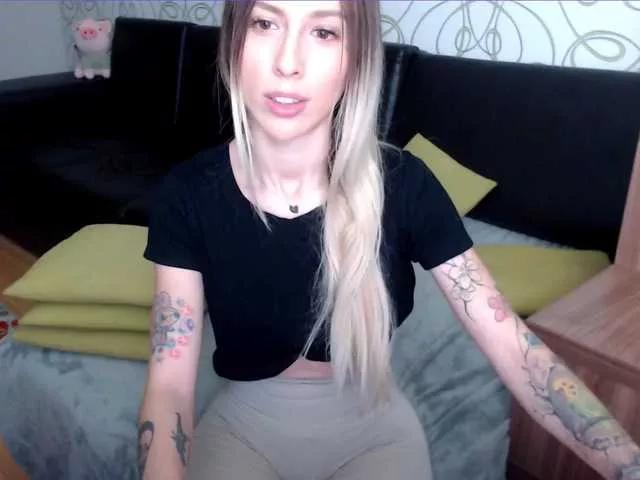 DiddySweet1 on BongaCams 