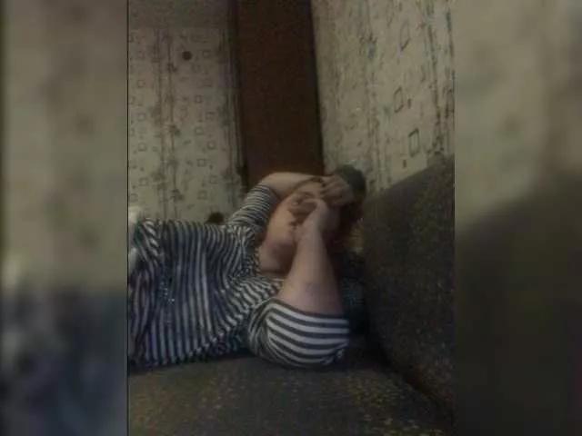 Offline Dollye on BongaCams