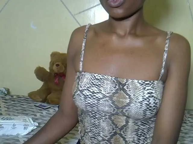 Offline Eboniana on BongaCams