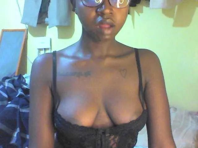 Offline Ebonymuse on BongaCams