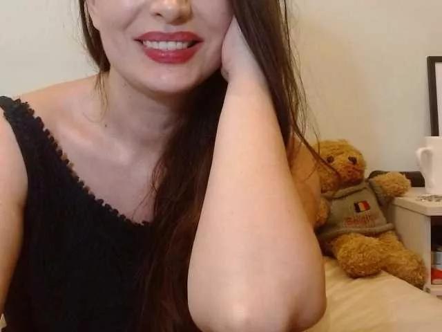 Offline ellaine on BongaCams