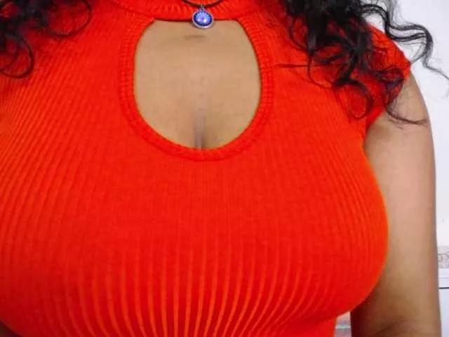 Ellie-Alves on BongaCams 