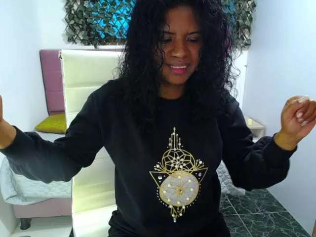 Ellie-Alves on BongaCams 