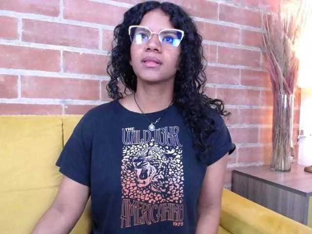 Ellie-Alves on BongaCams 