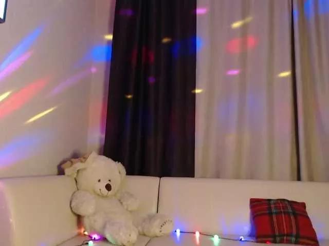 Offline Elsa77 on BongaCams
