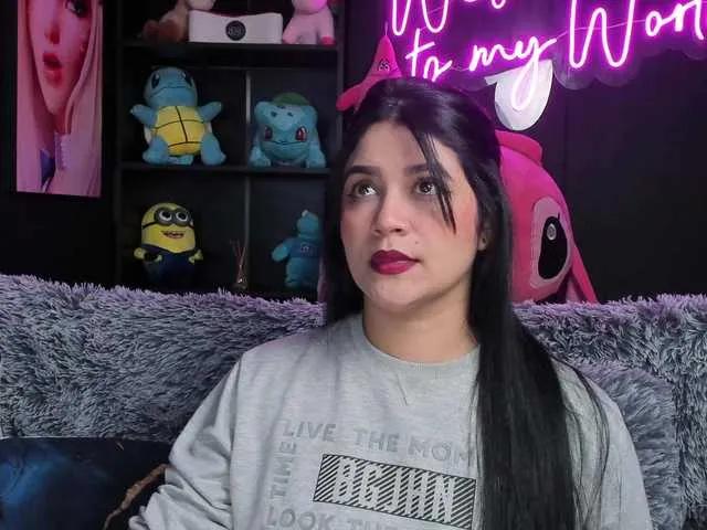 Freechat Emilyjhonson-1 on BongaCams