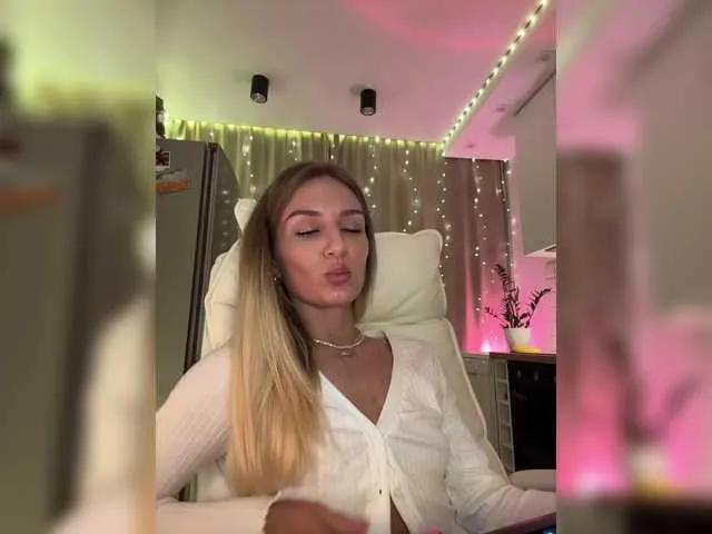 Offline EnlivenLuv on BongaCams
