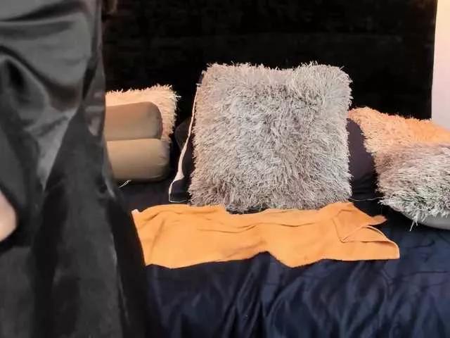 esmeraldamf on BongaCams 
