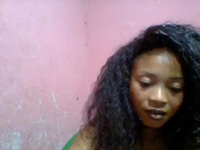 Estelahh on BongaCams 