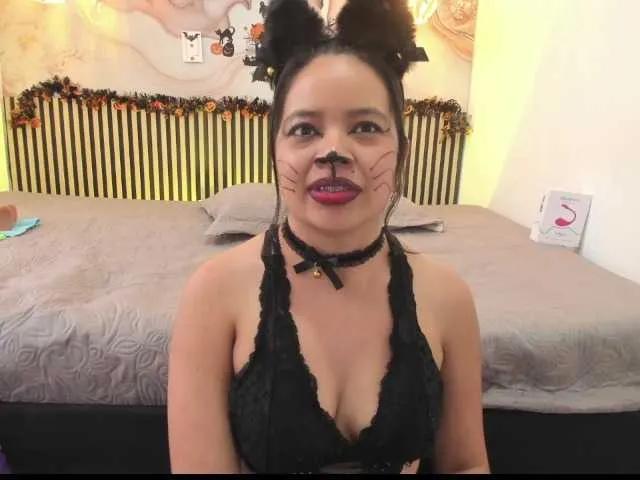 BongaCams EvelynSweet is Freechat EvelynSweet — Lovense vibes make me hot. See you in C2C, you talk dirty to me and I enjoy that you take control over my body, I love being obedient and your most faithful bitch