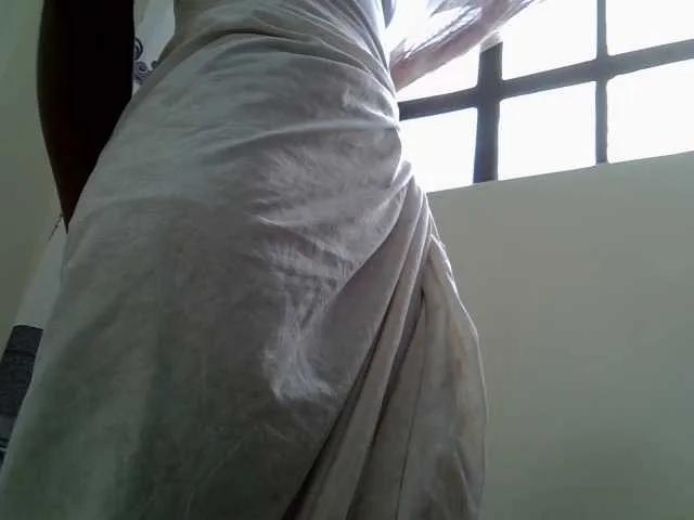 BongaCams FelistaKeneddy is Freechat FelistaKeneddy — Dicks make me horny even thinking about it. I like a dripping dick