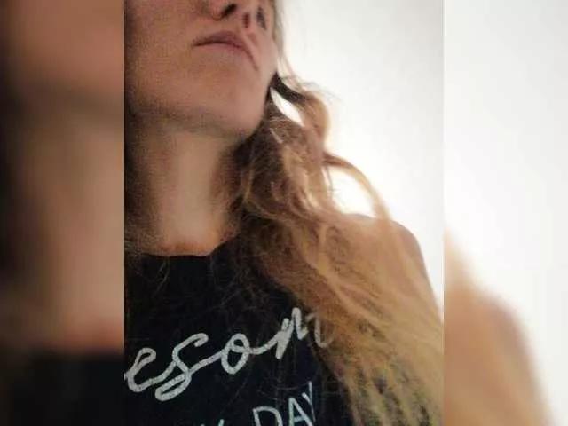 Offline FeraeCat on BongaCams