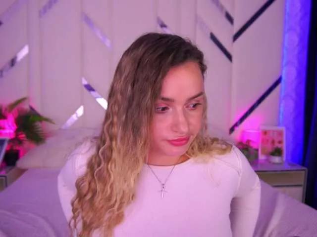 Offline FloraGreys on BongaCams