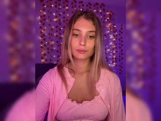 Freechat FOX69LOVE on BongaCams