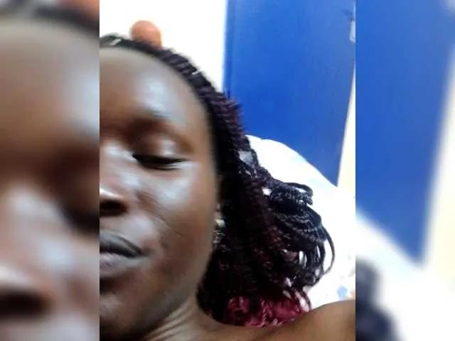 Offline freaky-pinnah on BongaCams