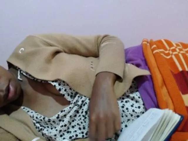 Offline Hamour on BongaCams