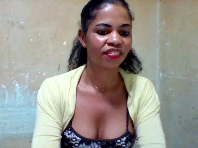 Offline Hanta11 on BongaCams