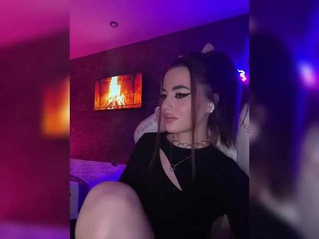 BongaCams HotGirlEva is Freechat HotGirlEva — Ability to conduct a dialogue, generosity, sense of humor and caring