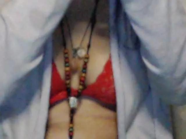 HOTTTSKIN on BongaCams 