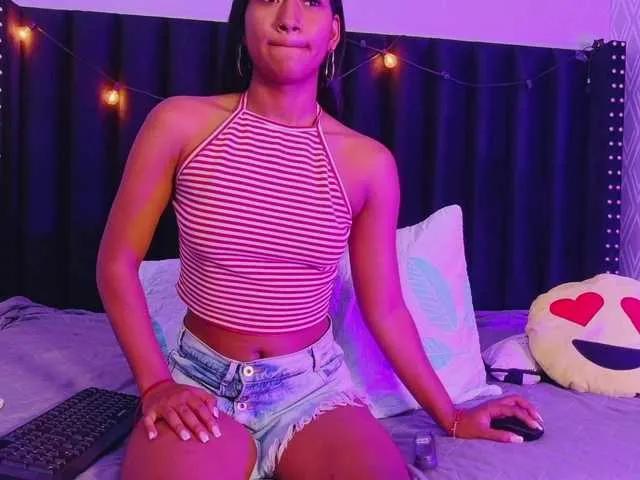 Offline Indiancutiie on BongaCams