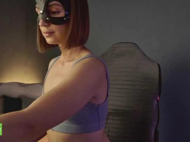 Offline Jenniee on BongaCams