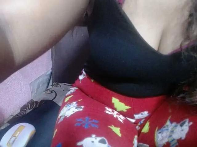 Offline jenniella on BongaCams