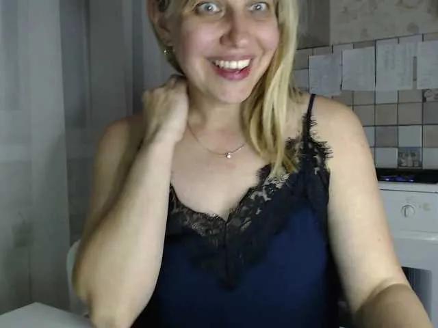 Offline Karmella on BongaCams