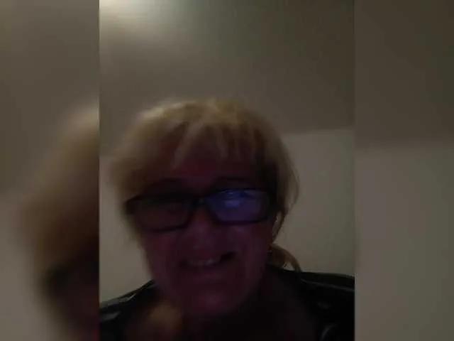KASANDRABOLOSHKA on BongaCams 