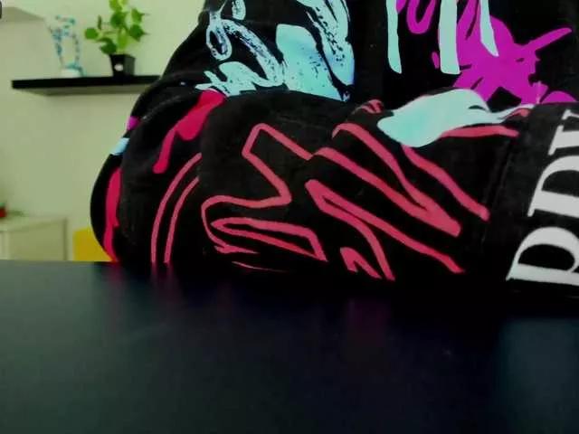 Offline KatherineArt on BongaCams